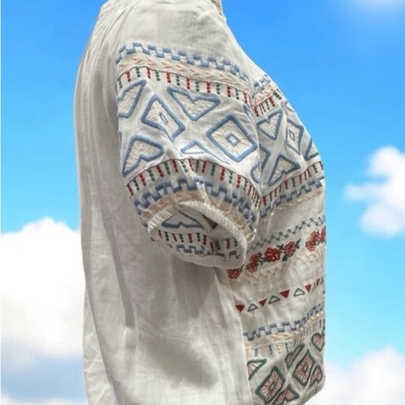 Altar'd State Boho Peasant Embroidered Women’s Short Sleeve Top Size Large - Picture 3 of 6